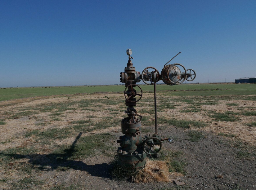 Abandoned Oil Well